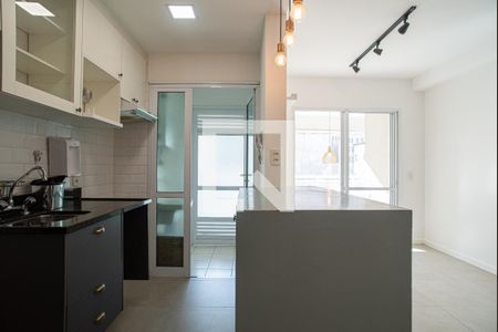Apartamento à venda com 76m², 2 quartos e 1 vaga Apartamento à venda com 76m², 2 quartos e 1 vagaBanheiro 2