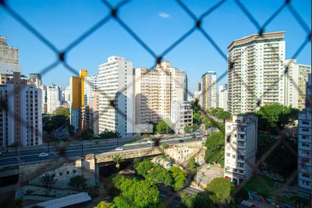 Apartamento à venda com 76m², 2 quartos e 1 vaga Apartamento à venda com 76m², 2 quartos e 1 vagaVista da Varanda da Sala e da Suíte