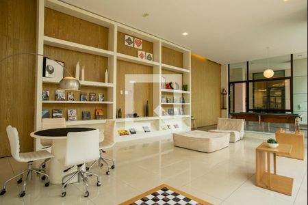 Apartamento à venda com 76m², 2 quartos e 1 vaga Apartamento à venda com 76m², 2 quartos e 1 vagaÁrea comum - Sala de jogos