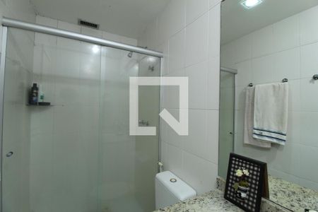 Apartamento à venda com 95m², 2 quartos e 1 vagaBanheiro da Suíte 2