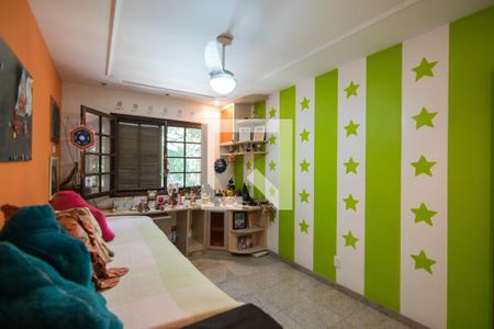 Casa de condomínio à venda com 320m², 5 quartos e 4 vagas Casa de condomínio à venda com 320m², 5 quartos e 4 vagasQuarto 1