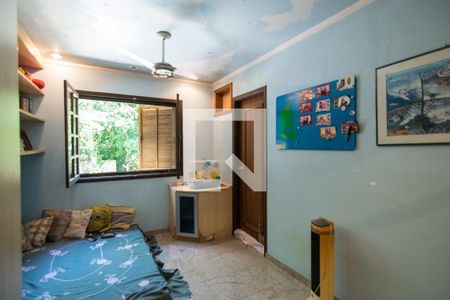 Casa de condomínio à venda com 320m², 5 quartos e 4 vagas Casa de condomínio à venda com 320m², 5 quartos e 4 vagasQuarto 2