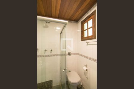 Casa de condomínio à venda com 320m², 5 quartos e 4 vagas Casa de condomínio à venda com 320m², 5 quartos e 4 vagasBanheiro Churrasqueira