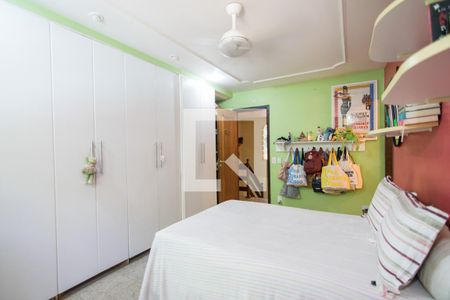 Casa de condomínio à venda com 320m², 5 quartos e 4 vagas Casa de condomínio à venda com 320m², 5 quartos e 4 vagasSuíte 2