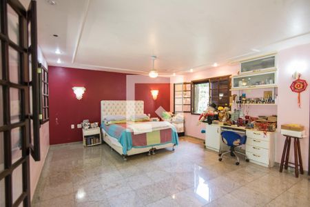 Casa de condomínio à venda com 320m², 5 quartos e 4 vagas Casa de condomínio à venda com 320m², 5 quartos e 4 vagasSuíte 1