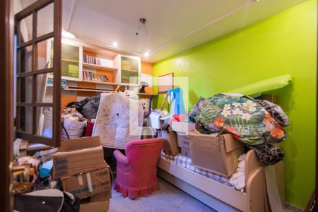 Casa de condomínio à venda com 320m², 5 quartos e 4 vagas Casa de condomínio à venda com 320m², 5 quartos e 4 vagasQuarto 3