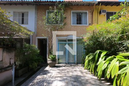 Apartamento à venda com 115m², 3 quartos e 1 vagaGaragem / Fachada