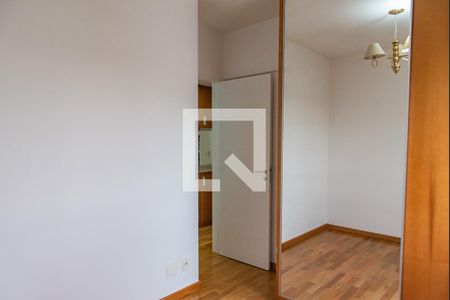 Apartamento para alugar com 108m², 3 quartos e 2 vagasQuarto 2