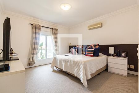 Casa à venda com 690m², 5 quartos e 9 vagas Casa à venda com 690m², 5 quartos e 9 vagasQuarto 5