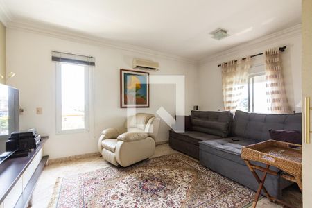 Casa à venda com 690m², 5 quartos e 9 vagas Casa à venda com 690m², 5 quartos e 9 vagasSala de Estar 2