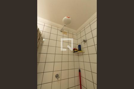 Casa à venda com 690m², 5 quartos e 9 vagas Casa à venda com 690m², 5 quartos e 9 vagasBanheiro externo