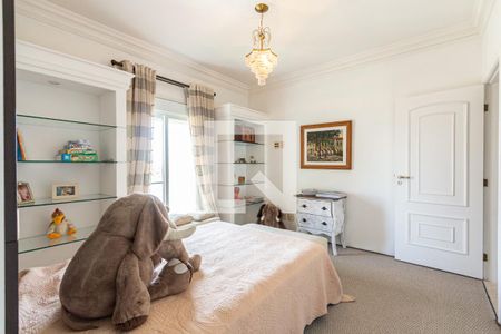 Casa à venda com 690m², 5 quartos e 9 vagas Casa à venda com 690m², 5 quartos e 9 vagasQuarto 4