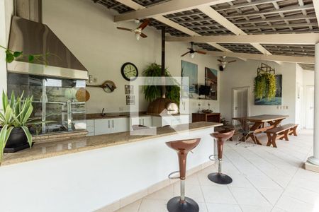 Casa à venda com 690m², 5 quartos e 9 vagas Casa à venda com 690m², 5 quartos e 9 vagasÁrea Gourmet