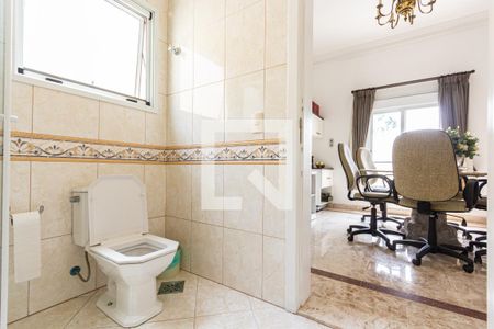 Casa à venda com 690m², 5 quartos e 9 vagas Casa à venda com 690m², 5 quartos e 9 vagasBanheiro