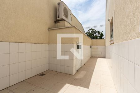 Casa à venda com 690m², 5 quartos e 9 vagas Casa à venda com 690m², 5 quartos e 9 vagasCorredor