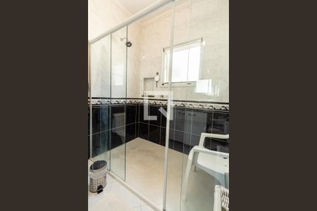 Casa à venda com 690m², 5 quartos e 9 vagas Casa à venda com 690m², 5 quartos e 9 vagasBanheiro