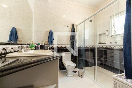 Casa à venda com 690m², 5 quartos e 9 vagas Casa à venda com 690m², 5 quartos e 9 vagasBanheiro