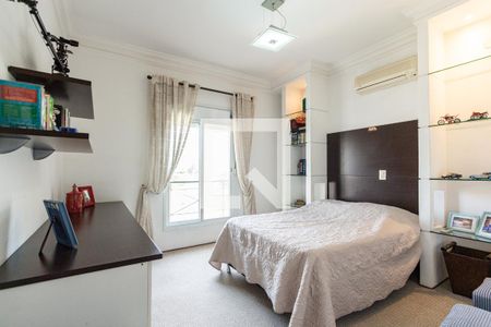 Casa à venda com 690m², 5 quartos e 9 vagas Casa à venda com 690m², 5 quartos e 9 vagasQuarto 3