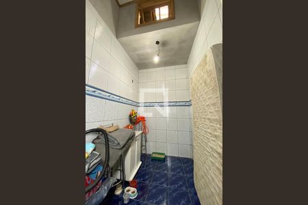 Casa à venda com 132m², 2 quartos e 1 vagaBanheiro