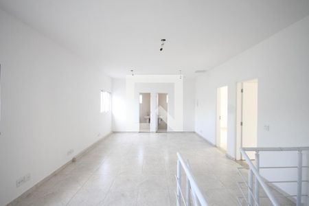 Sala de casa à venda com 3 quartos, 147m² em Vila Santo Estefano, São Paulo