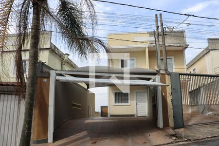 Casa para alugar com 3 quartos, 150m² em Jardim Barro Branco, Cotia