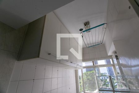 Apartamento para alugar com 92m², 3 quartos e 1 vaga Apartamento para alugar com 92m², 3 quartos e 1 vagaCozinha e Área de Serviço