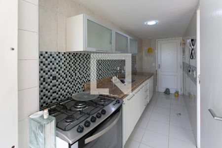 Apartamento para alugar com 92m², 3 quartos e 1 vaga Apartamento para alugar com 92m², 3 quartos e 1 vagaCozinha e Área de Serviço