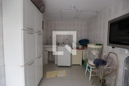 Casa à venda com 90m², 2 quartos e 1 vagaÁrea de Serviço