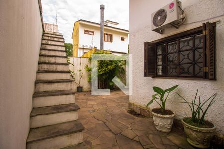 Casa à venda com 255m², 3 quartos e 2 vagas Casa à venda com 255m², 3 quartos e 2 vagasÁrea Externa