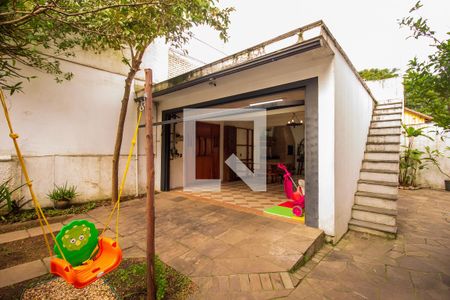 Casa à venda com 255m², 3 quartos e 2 vagas Casa à venda com 255m², 3 quartos e 2 vagasGaragem