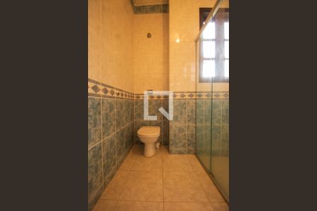 Casa à venda com 255m², 3 quartos e 2 vagas Casa à venda com 255m², 3 quartos e 2 vagasBanheiro