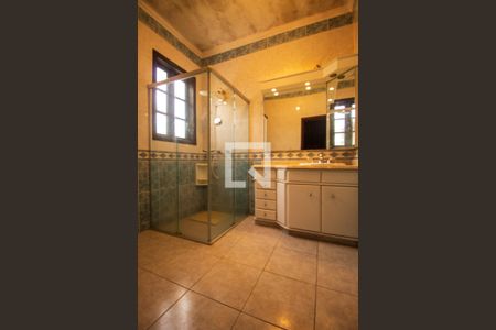 Casa à venda com 255m², 3 quartos e 2 vagas Casa à venda com 255m², 3 quartos e 2 vagasBanheiro