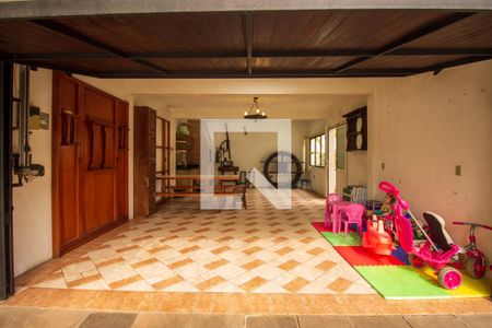 Casa à venda com 255m², 3 quartos e 2 vagas Casa à venda com 255m², 3 quartos e 2 vagasGaragem