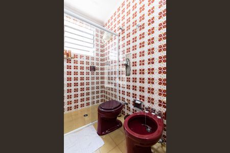 Casa à venda com 171m², 3 quartos e 3 vagasBanheiro da Suíte