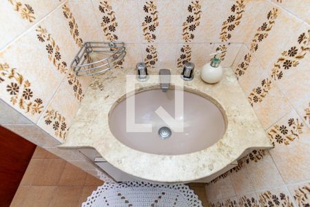 Casa à venda com 171m², 3 quartos e 3 vagasBanheiro