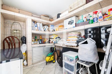 Casa à venda com 171m², 3 quartos e 3 vagasQuarto de Serviço