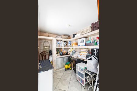 Casa à venda com 171m², 3 quartos e 3 vagasQuarto de Serviço