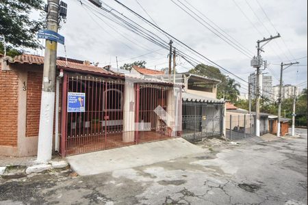 Fachada de casa para alugar com 1 quarto, 50m² em Jardim Aeroporto, São Paulo
