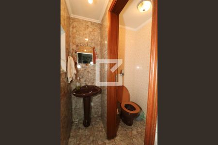 Casa à venda com 210m², 3 quartos e 4 vagasLavabo