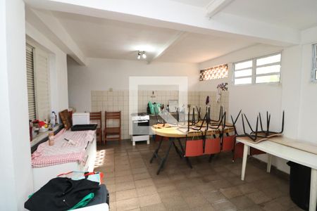 Casa à venda com 210m², 3 quartos e 4 vagasArea gourmet