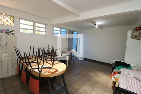 Casa à venda com 210m², 3 quartos e 4 vagasArea gourmet
