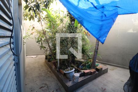 Casa à venda com 210m², 3 quartos e 4 vagasQuintal