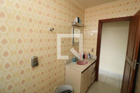 Casa à venda com 210m², 3 quartos e 4 vagasBanheiro suite