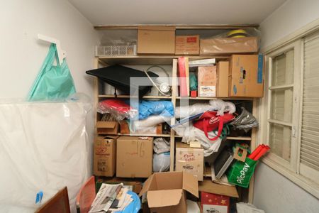 Casa à venda com 210m², 3 quartos e 4 vagasDeposito