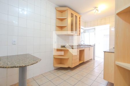 Apartamento para alugar com 120m², 2 quartos e 2 vagasCozinha