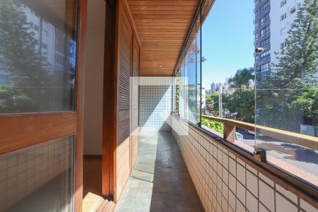 Varanda de apartamento para alugar com 2 quartos, 120m² em Bela Vista, Porto Alegre