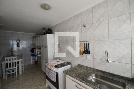 Casa à venda com 130m², 2 quartos e 2 vagasCozinha