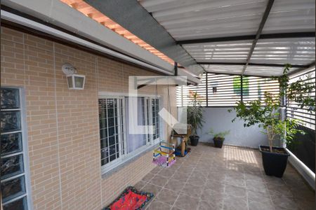 Casa à venda com 130m², 2 quartos e 2 vagasVaranda