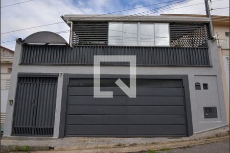 Casa à venda com 130m², 2 quartos e 2 vagasFachada