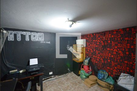 Casa à venda com 130m², 2 quartos e 2 vagasEscritório